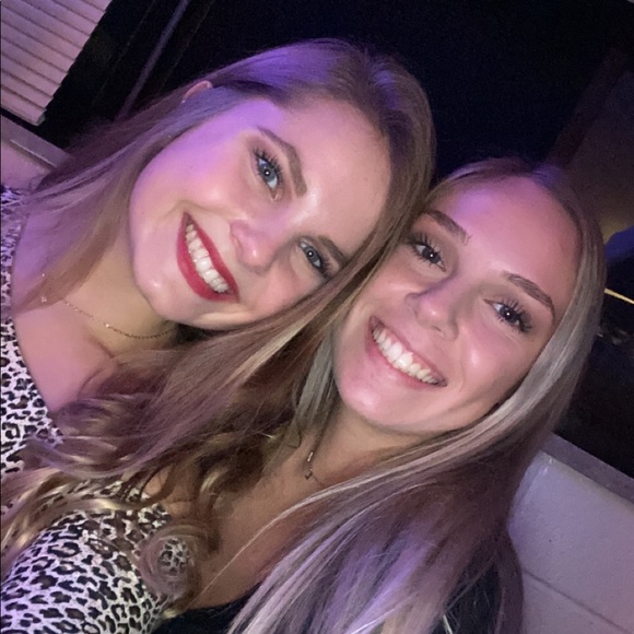 Meet your Posher, Julia - Picture 1 of 1